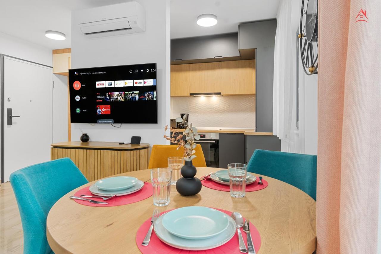 Apartament Opera Residence - Cismigiu, Eroilor, Free Private Parking Bucarest Exterior foto