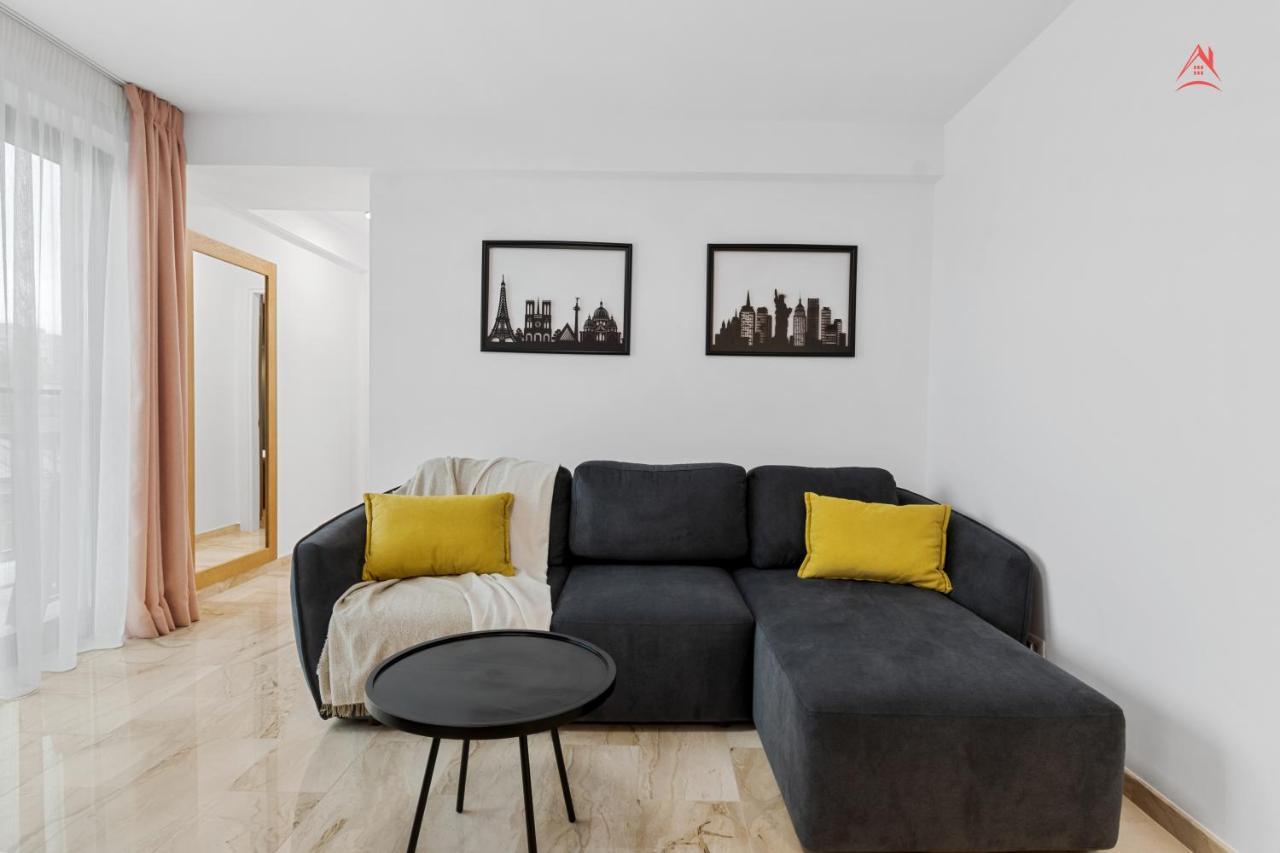 Apartament Opera Residence - Cismigiu, Eroilor, Free Private Parking Bucarest Exterior foto